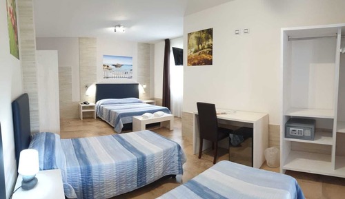 Habitación cuádruple estándar