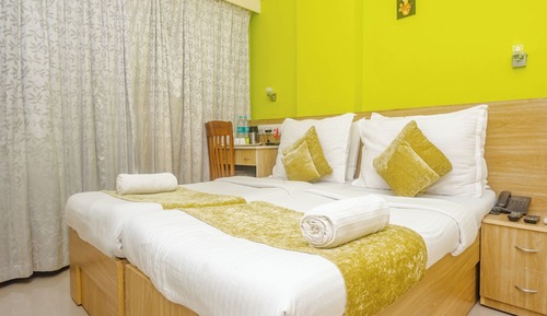Habitación superior con 1 cama doble o 2 individuales