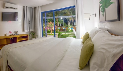 Deluxe Double Room Pool View
