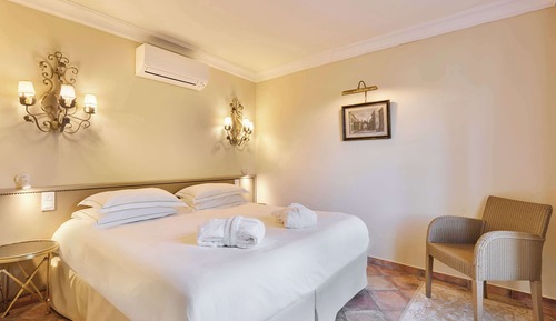 Suite junior, 1 cama de matrimonio grande, balcón (Twin bed on request;with Sofabed)