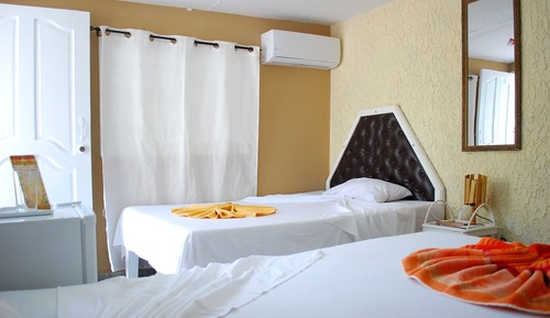 Habitación básica, 2 camas dobles