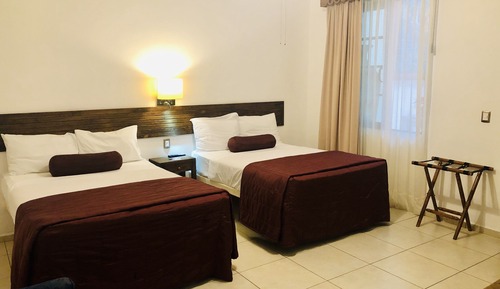 Habitación cuádruple básica