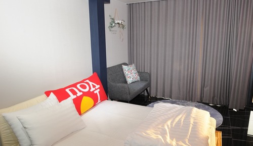Habitación (5-105)