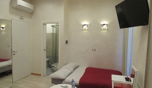 Habitación superior con 1 cama doble o 2 individuales (4)