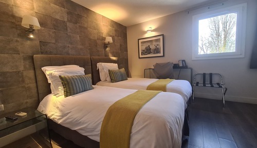 Habitación con 2 camas individuales