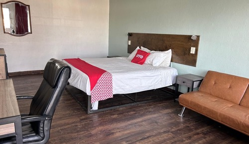 Habitación, 1 cama de matrimonio grande con sofá cama