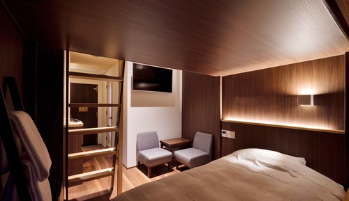 Habitación con 2 camas individuales (with Loft Bed)
