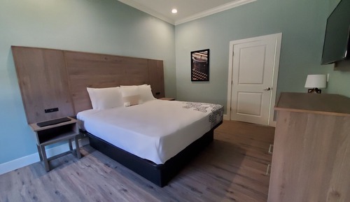 Habitación básica, 1 cama de matrimonio grande, accesible para personas con discapacidad