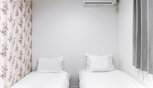 Habitación estándar con 2 camas individuales, no fumadores