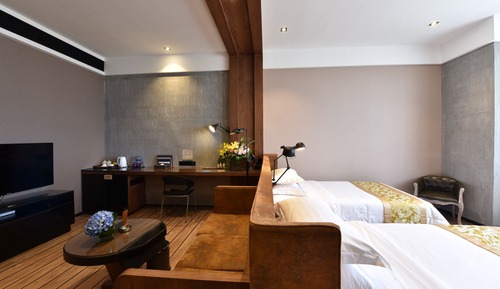 Habitación de diseño con 2 camas individuales