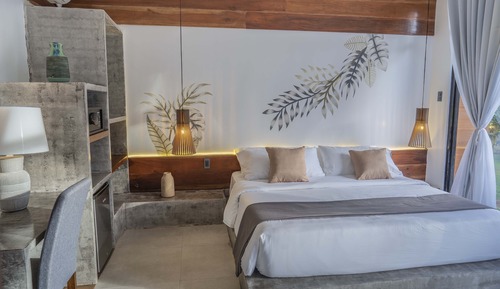 Habitación doble superior, 1 cama de matrimonio grande con sofá cama
