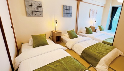 Apartamento, 3 habitaciones, balcón (504)