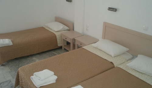 Habitación triple, vistas a la montaña
