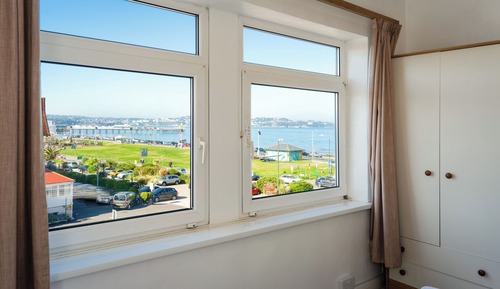 Mini-suite family room with a Sea view