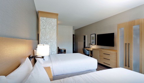 Habitación, accesible para personas con discapacidad (2 Queen Beds with Sofa bed, Shower)