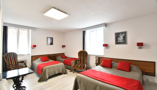 Habitación cuádruple básica