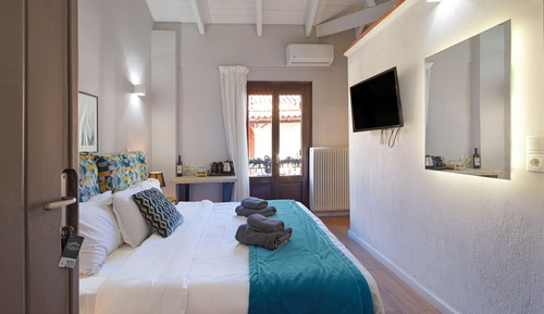 Habitación triple superior (1 Double bed & 1 Single Sofa bed)