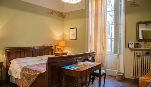 Double Room (Verde)