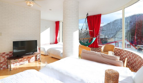 Habitación cuádruple Deluxe (for 4 Guests, Western Style)