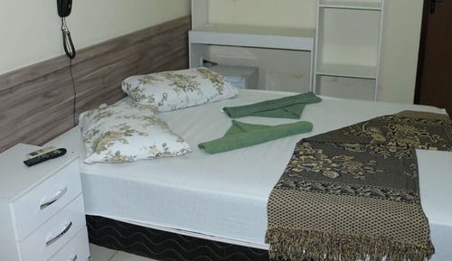 Habitación con 2 camas individuales