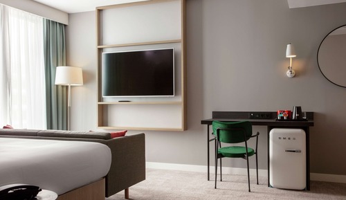 Habitación, 1 cama de matrimonio grande con sofá cama