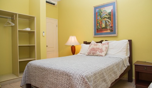 Habitación City doble, varias camas