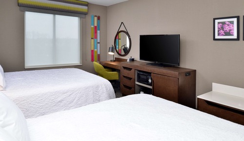 Habitación, 2 camas de matrimonio, frigorífico y microondas