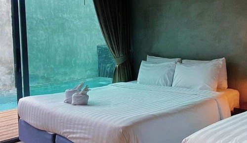 Villa clásica, varias habitaciones, piscina privada, vistas a la piscina