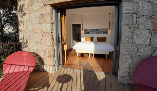 Habitación Deluxe doble, 1 cama de matrimonio grande, acceso a la piscina, vistas al mar