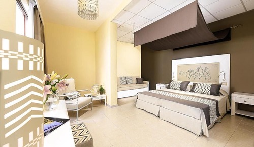 Habitación con 1 cama doble o 2 individuales