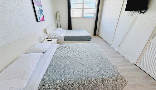 Apartamento Deluxe, 2 habitaciones, 2 baños, vistas parciales al mar