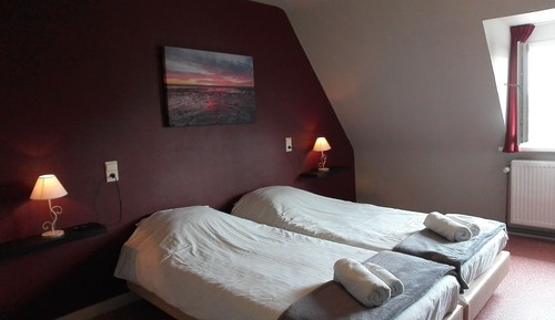 Habitación estándar con 2 camas individuales