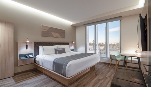 Habitación superior, 1 cama de matrimonio grande con sofá cama, no fumadores