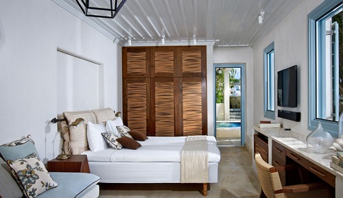 Waterfront Suite with Whirlpool (350m from main Hotel - sleeps 3)