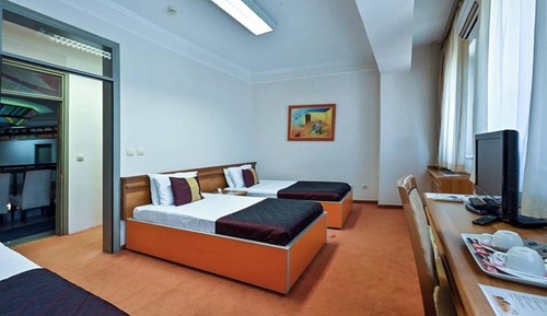 Habitación triple económica