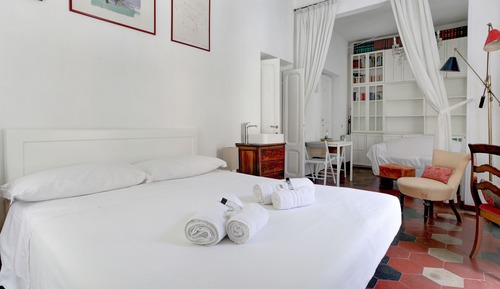 Charming Studio