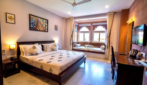 Superior Room with Jharokha, street view, King Bed ( 1st or 2nd floor )
