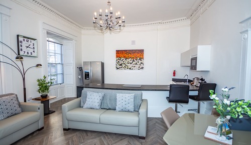 Luxury Apartment, Private Bathroom, City View (Kensington )
