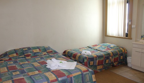 Habitación estándar con 1 cama doble o 2 individuales