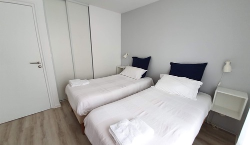 Habitación con 2 camas individuales