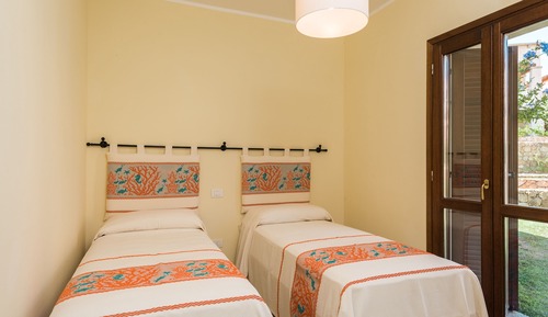 Apartment, 4 Bedrooms, 2 Bathrooms (Baia 16)