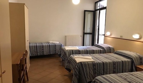Habitación cuádruple básica