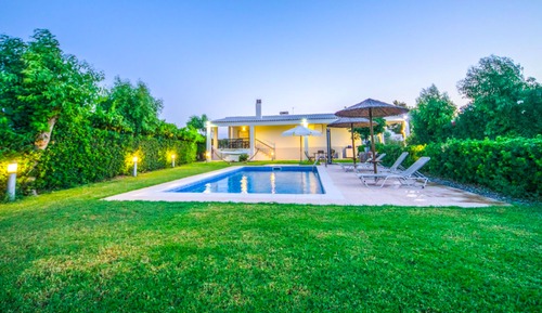 Villa Deluxe