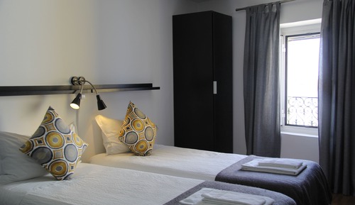 Habitación estándar con 1 cama doble o 2 individuales