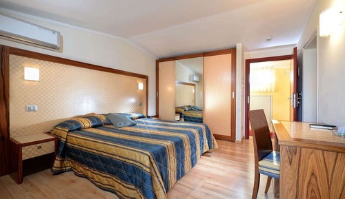 Habitación Confort doble, vistas al mar