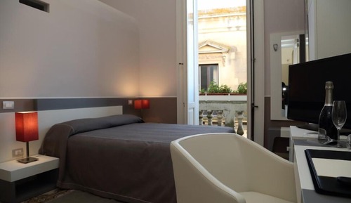 Habitación estándar con 1 cama doble o 2 individuales