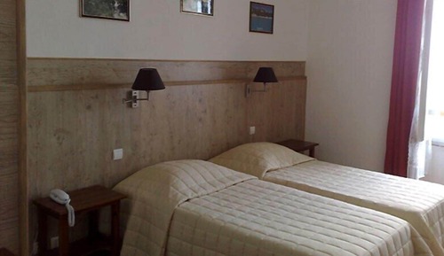 Habitación con 2 camas individuales