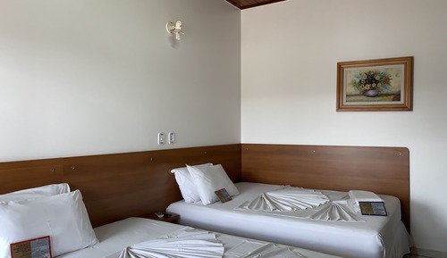 Habitación estándar con 1 cama doble o 2 individuales