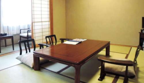 Habitación (Japanese, Quintuple)