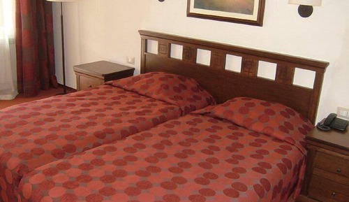 Habitación Confort con 2 camas individuales, 2 camas individuales